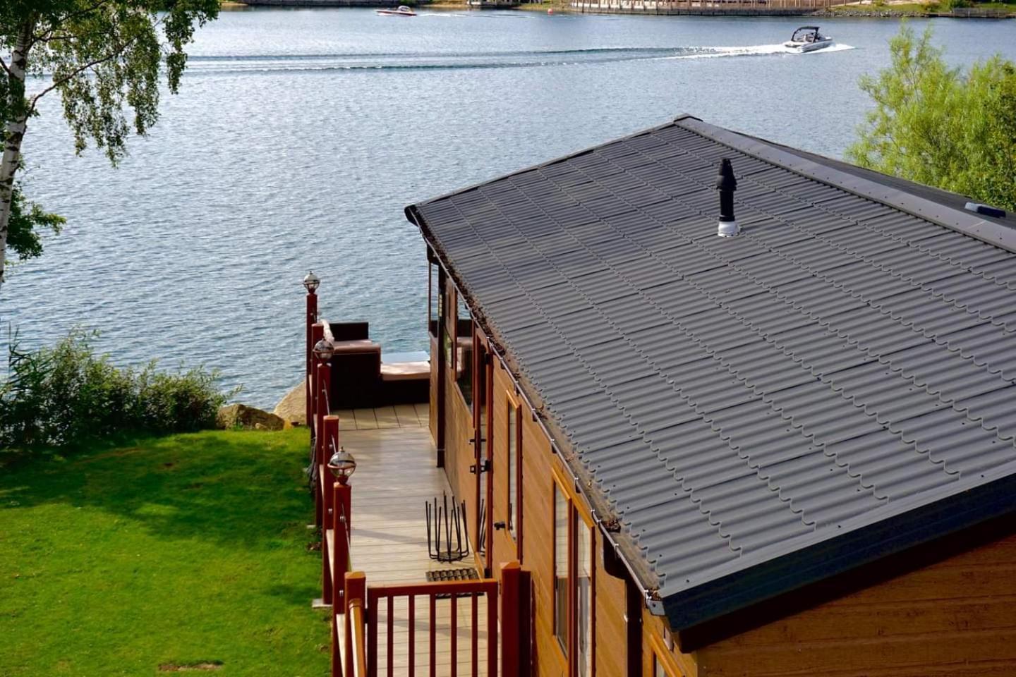 Fable Lodge Tattershall Lakes - Luxury Lakeside Lodge With Hot Tub Екстер'єр фото