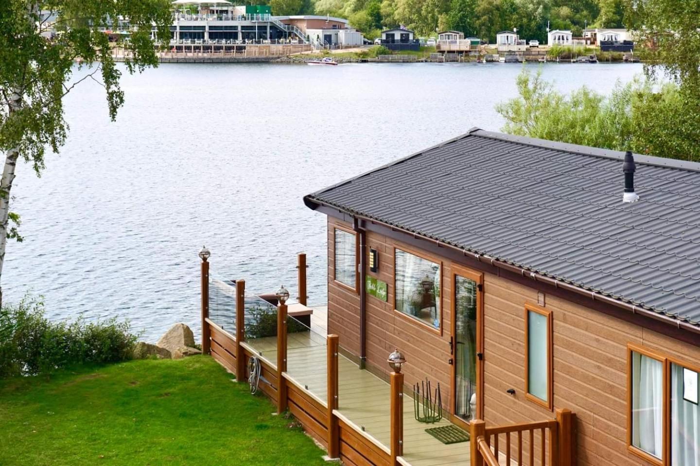 Fable Lodge Tattershall Lakes - Luxury Lakeside Lodge With Hot Tub Екстер'єр фото