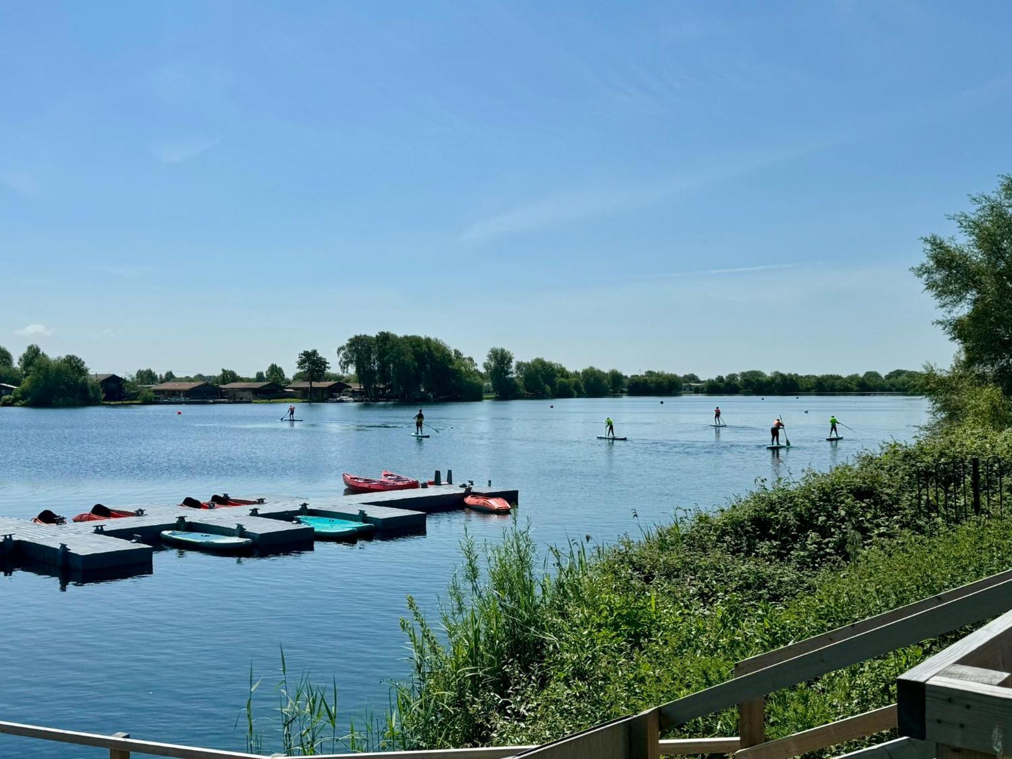 Fable Lodge Tattershall Lakes - Luxury Lakeside Lodge With Hot Tub Екстер'єр фото